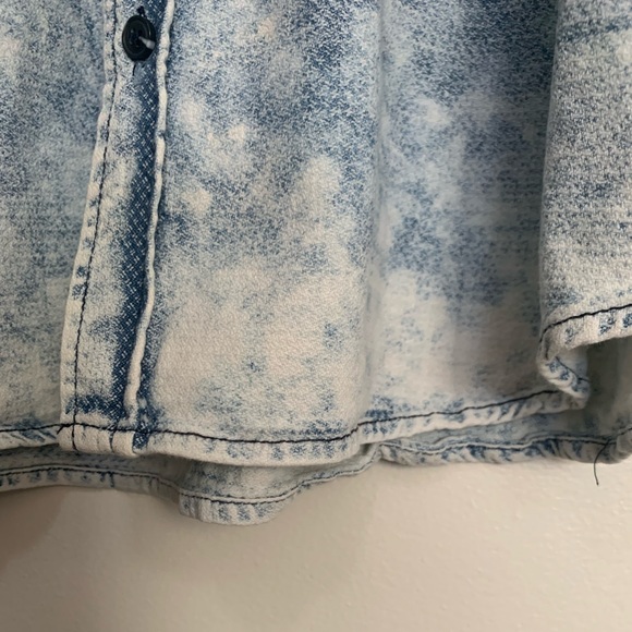 Men’s casual short-sleeve button down - Picture 4 of 7